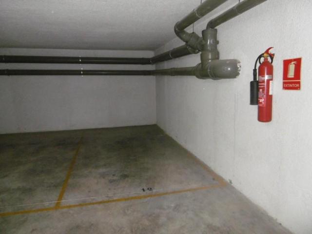 Parking en venta en Vall d'Alba, Centro photo 0