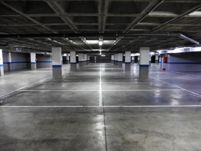 Parking en venta en Alcorcón, Zona Renfe photo 0