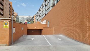 Garaje en venta en Zaragoza, Valdespartera photo 0