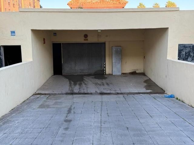 Garaje en venta en La Línea de la Concepción, La Atunara-Periáñez photo 0