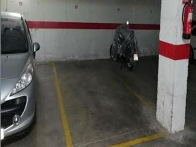 Parking en venta en Dos Hermanas, CALLE PADRE FERNANDO TREJO photo 0