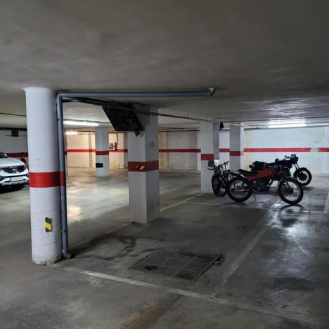 Garaje en venta en Villarreal, Piscina photo 0