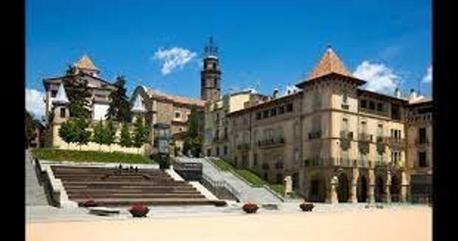 Garaje en venta en Manlleu, Manlleu photo 0