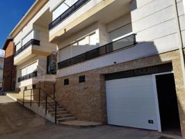 Garaje en venta en Villanueva de la Vera photo 0