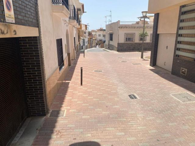 Garaje en venta en Motril photo 0