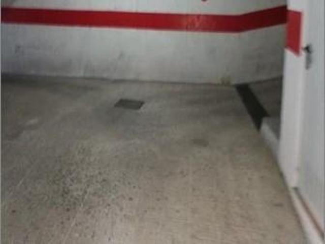 Parking en venta en Dos Hermanas, AVDA CRISTOBAL COLON photo 0