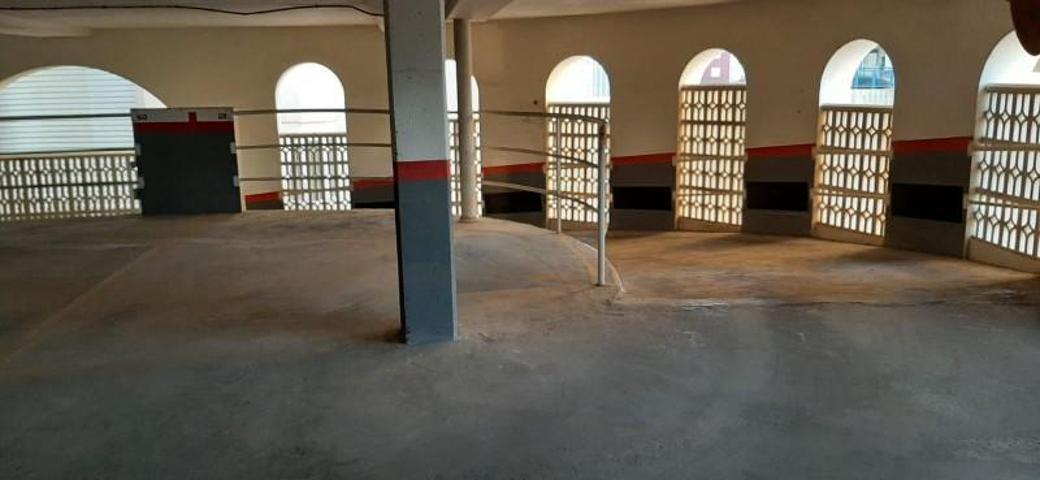 Parking en venta en Tavernes de la Valldigna, Tavernes de la valldigna photo 0