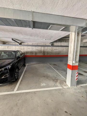 Garaje en venta en Estella-Lizarra, Carlos vii photo 0