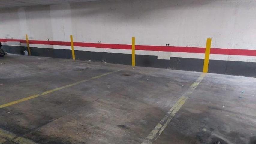 Parking en venta en Cazalla de la Sierra, CALLE ALCORNOCALES photo 0