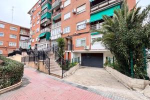 Garaje en venta en Móstoles, Dos de mayo photo 0