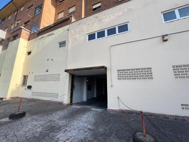 Garaje en venta en Avilés, Avilés photo 0
