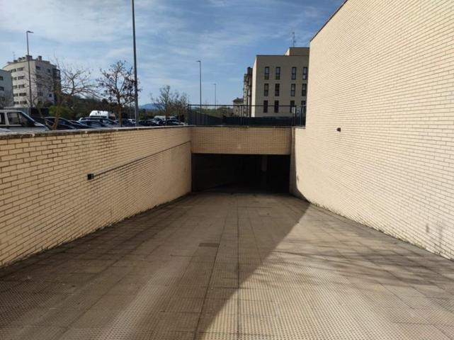 Garaje en venta en Egüés, Egüés photo 0