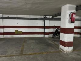 Garaje en venta en Córdoba photo 0