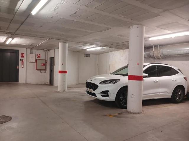 Garaje en venta en Vilafranca del Penedès photo 0