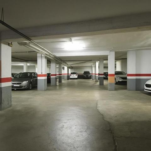 Parking en venta en Manises, El Carmen photo 0