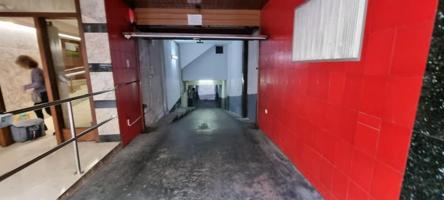 Parking en venta en Barcelona, Les Corts photo 0