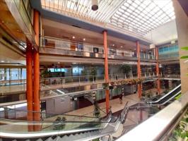 Local comercial en venta en Oviedo, Oviedo photo 0