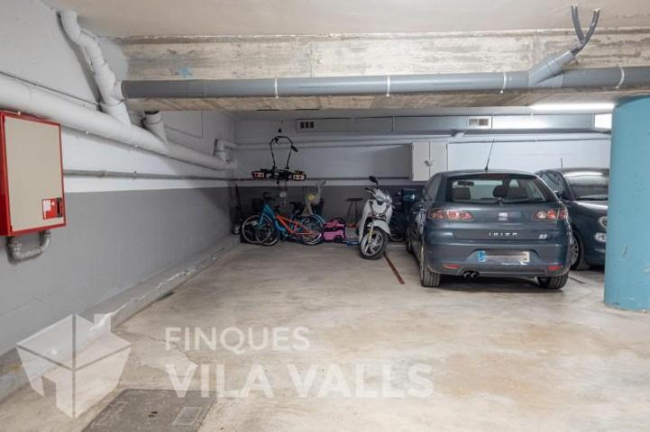 Garaje en venta en Sant Feliu de Codines, Les escoles photo 0