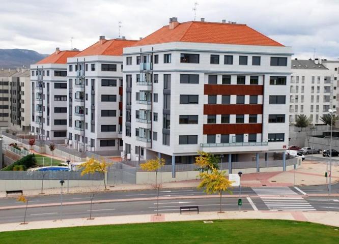 Garaje en venta en Logroño, Portillejo photo 0