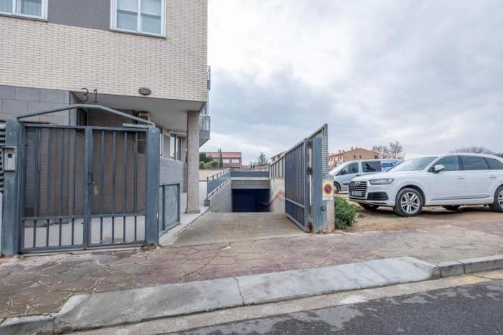 Garaje en venta en Cuarte de Huerva, Aragon photo 0