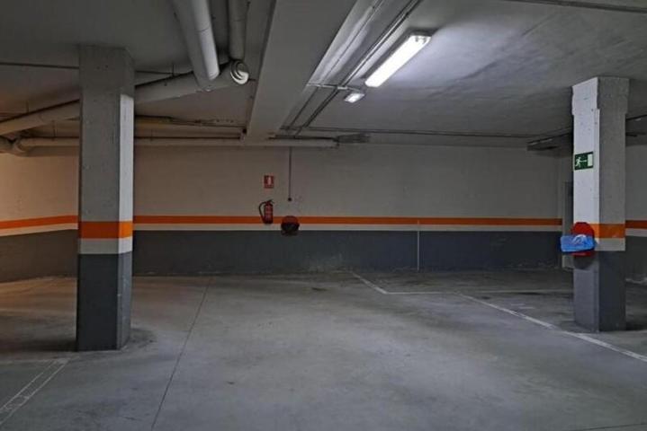 Garaje en venta en Oviedo, Buenavista photo 0