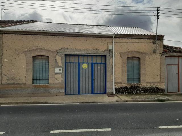 Garaje en venta en San Cristóbal de Cuéllar, Centro photo 0