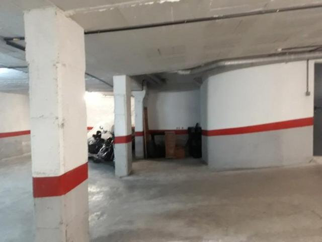 Parking en venta en Barcelona, La Marina de Port photo 0