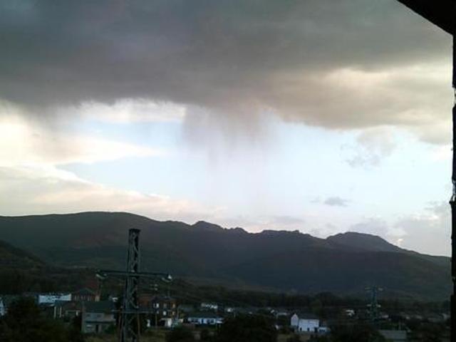 Casa en venta en Ponferrada, San clemente de valdueza photo 0