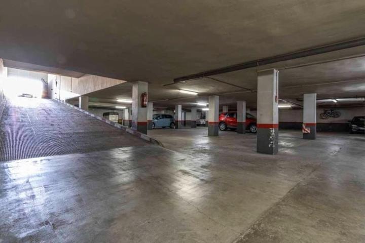 Garaje en venta en Tavernes Blanques, Tavernes Blanques photo 0