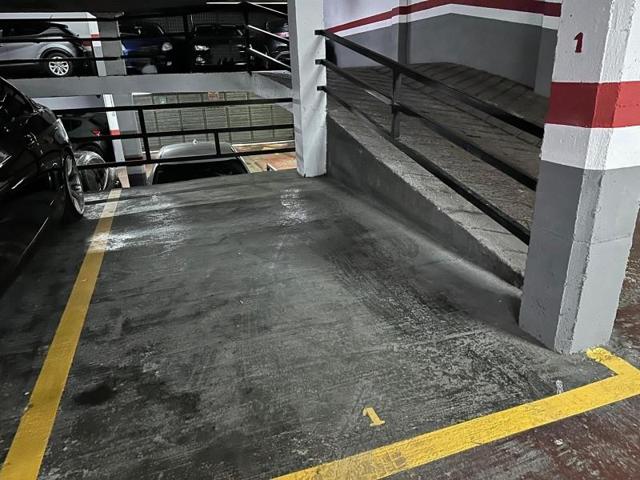 Parking en venta en Santa Coloma de Gramenet, Santa rosa photo 0
