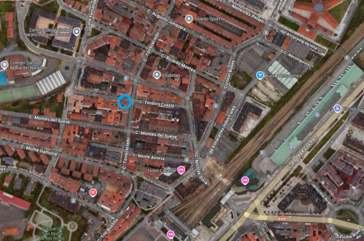 Garaje en venta en Oviedo, Oviedo photo 0