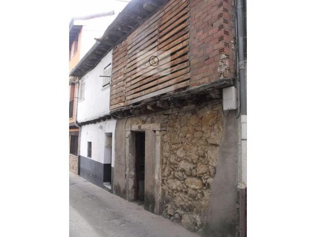 Terreno en venta en Candeleda photo 0