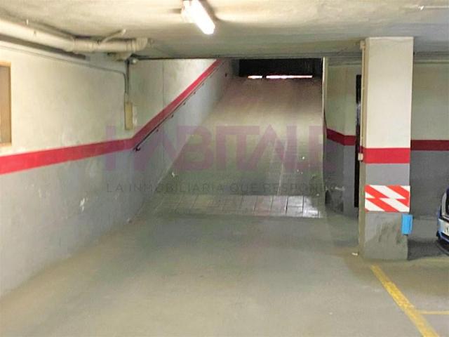 Garaje en venta en Valencia, Torrefiel photo 0