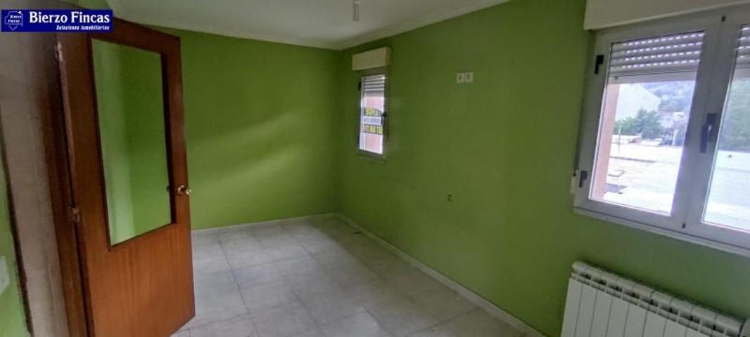 Apartamento en venta en Toreno, Toreno photo 0