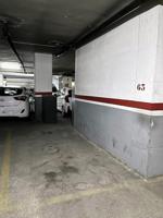 Parking en venta en L'Hospitalet de Llobregat, Sant Josep photo 0