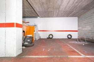 Garaje en venta en Llanera, Northern spain photo 0