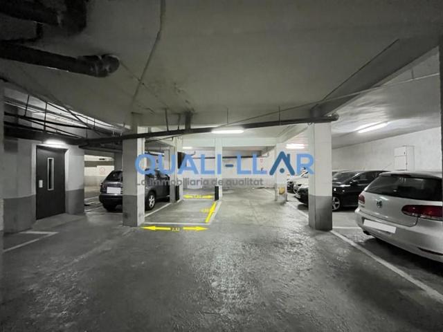 Parking en venta en Sant Feliu de Llobregat, Carrer de Serra, 08980 photo 0