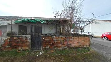 Casa en venta en Molinaseca, Onamio photo 0