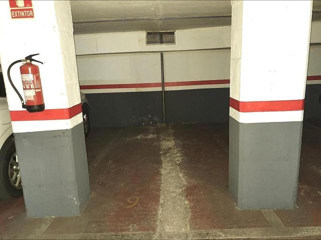 Parking en venta en Barcelona, Eixample photo 0