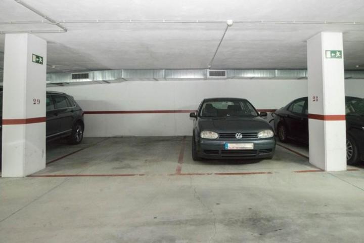 Parking en venta en Cambre, Cambre photo 0
