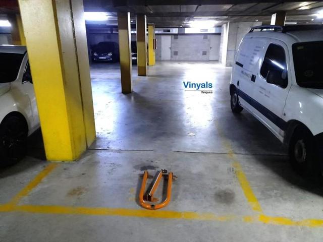 Parking en venta en Mataró, Mataró photo 0
