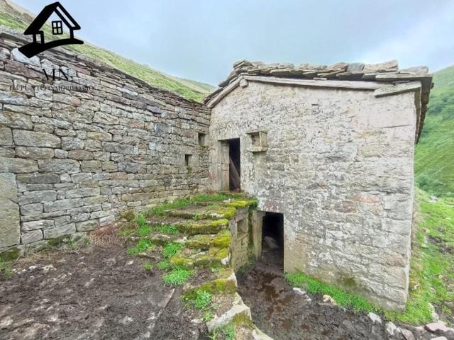 Chalet en venta en Vega de Pas, Vega de Pas photo 0