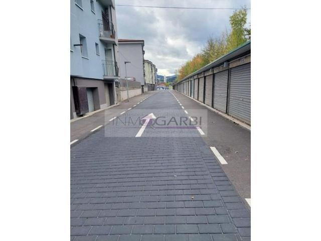 Garaje en venta en Olaberria photo 0