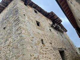 Adosada en venta en Trespaderne photo 0