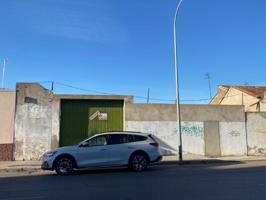 Terreno en venta en Almendralejo photo 0