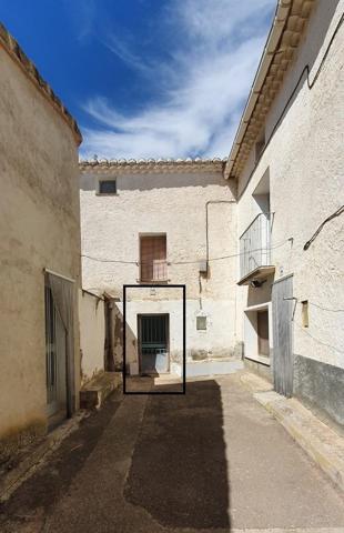 Casas de pueblo en venta en Caminreal, Torralba de los sisones photo 0