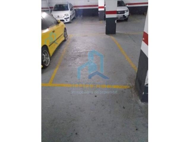 Parking en venta en Reus photo 0