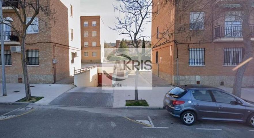 Parking en venta en Toledo, Calle Río Tiétar, 45007 photo 0