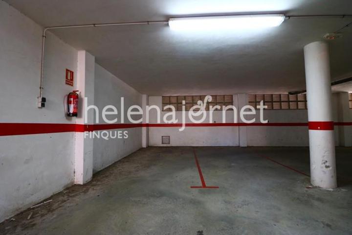 Parking en venta en Sant Feliu de Guíxols, Zona esclat photo 0
