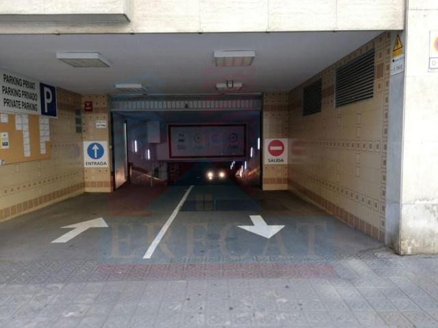 Parking en venta en Barcelona, Sagrada Família photo 0